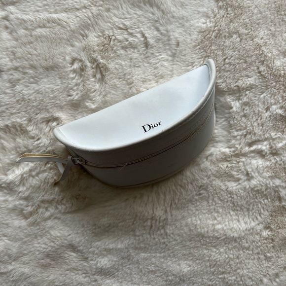 Christian Dior Wide Frame Sunglasses - Picture 5 of 9